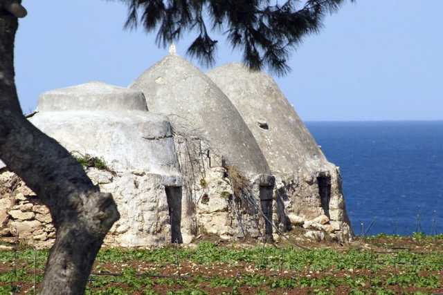 I pagliari, quei "parenti dei trulli" sparsi in campagna che parlano di un antico mondo rurale